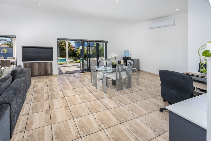 3 Bedroom Property for Sale in Deo Gracia Western Cape